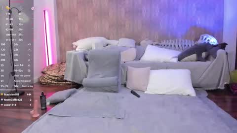 Mary online show from January 13, 11:47 am