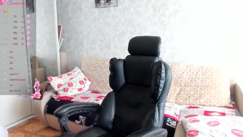 yourgirl_044 online show from March 4, 8:46 am