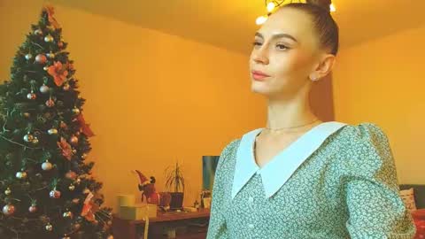 Ksyusha online show from December 18, 8:30 am