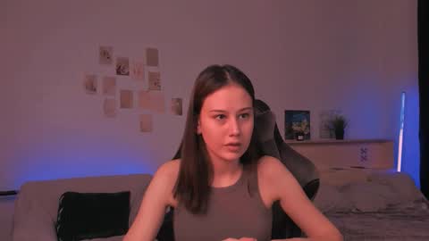 Snapshot of yourlovelystreamer chatting on October 22, 1:05 pm Nikol online show from October 22, 1:05 pm