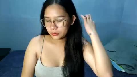 yoursexy_reb online show from February 20, 5:17 am