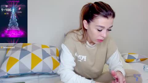 yoursoul_mila online show from December 20, 11:10 am