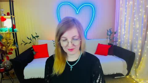 Alice online show from April 5, 9:19 am