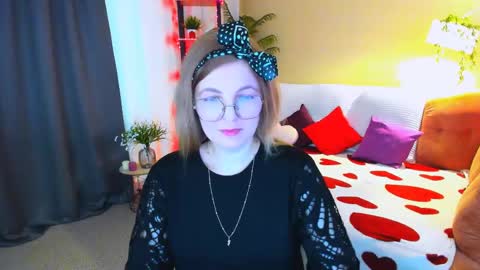 Alice online show from April 19, 10:26 am