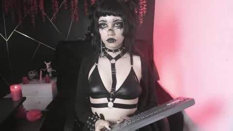 Yue Eclipsa online show from November 10, 5:46 am