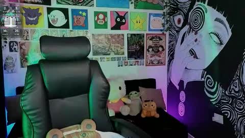    rawr   Anne Independent model      online show from February 20, 12:09 am