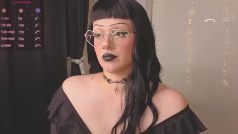   online show from June 25, 5:12 am