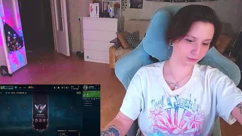 Kris online show from March 5, 7:17 pm