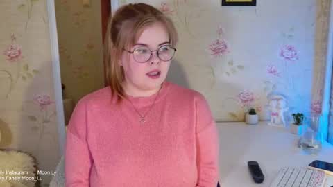 Snapshot of yumm_lolly chatting on October 23, 6:14 pm Polly online show from October 23, 6:14 pm