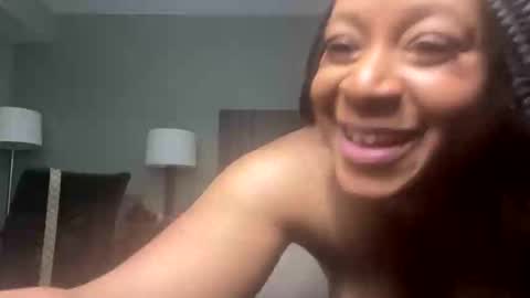 yummy_caramel23 online show from April 5, 2:10 am