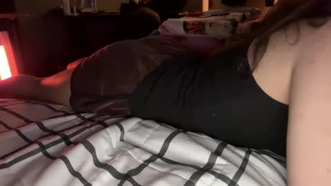 yummyybby online show from February 8, 2:15 am