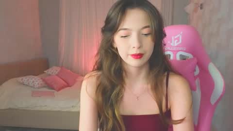 Snapshot of yuna_sunshy chatting on October 22, 12:37 am Yuna online show from October 22, 12:37 am