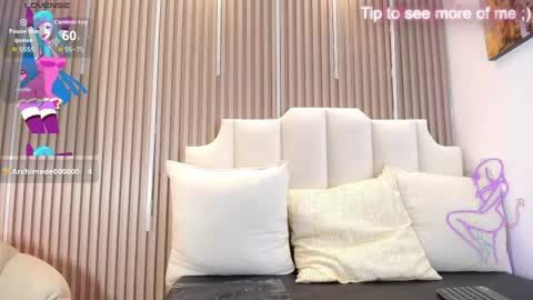 Zafiro online show from March 31, 10:15 am