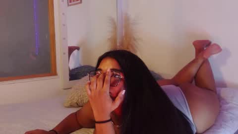 zafiro_evans online show from November 12, 7:23 pm