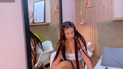 ZAHARA  online show from March 30, 9:58 pm