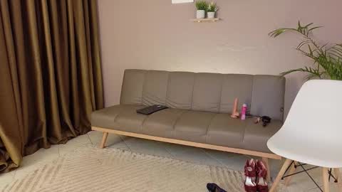 zahramilf online show from November 26, 10:00 pm