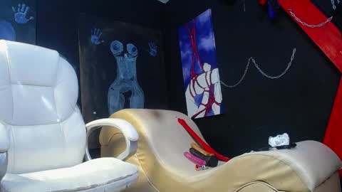 zalommee online show from April 18, 7:07 pm