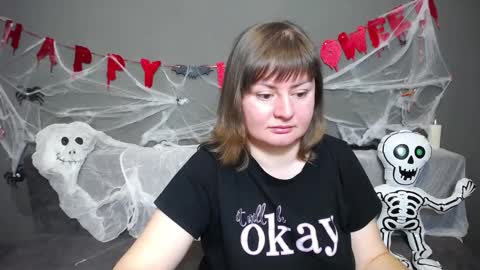 zannadreil online show from October 19, 6:43 pm