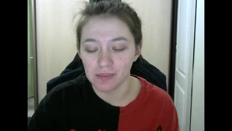 Snapshot of zara_golden chatting on January 5, 10:32 am chaturcum online show from January 5, 10:32 am