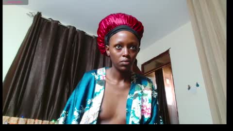 Snapshot of zara_lae chatting on January 20, 7:58 am nicky online show from January 20, 7:58 am