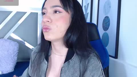 zaradames_ online show from February 25, 4:14 am