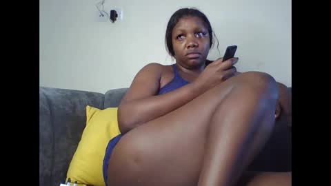 zaricurvy online show from November 29, 10:30 am