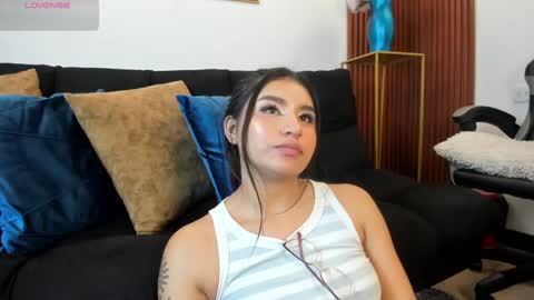 Snapshot of zayda_ chatting on October 20, 7:06 pm Zayda online show from October 20, 7:06 pm
