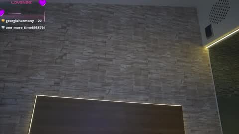 zenda_biancha online show from March 8, 2:04 am