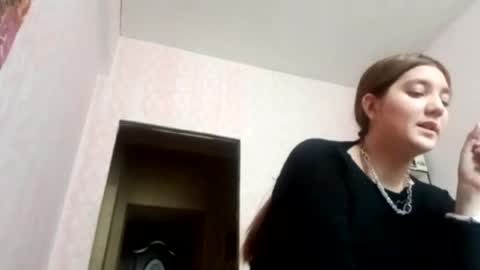 zeniabrossoit online show from April 19, 11:10 am