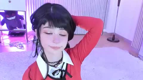    online show from October 18, 3:26 pm