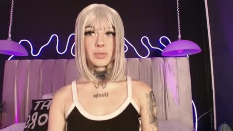 zhally_dee online show from April 3, 7:34 pm