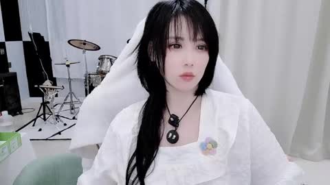 zhen online show from May 18, 1:39 pm