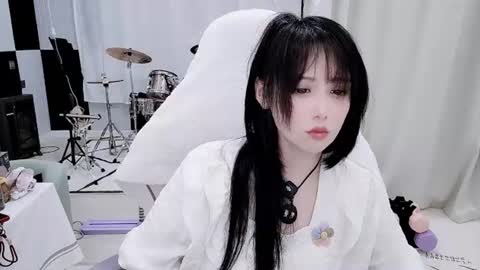 zhen online show from June 10, 5:33 pm