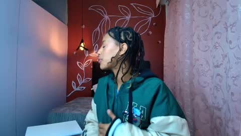 Zia Green online show from February 11, 12:15 pm