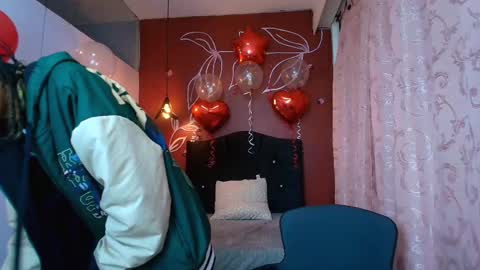 Zia Green online show from February 12, 12:01 pm