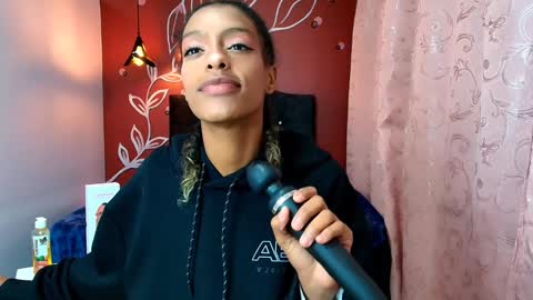 Zia Green online show from January 30, 12:06 pm