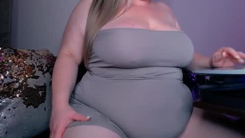 zinacorleone online show from November 16, 5:46 pm