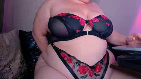 zinacorleone online show from January 12, 7:41 pm