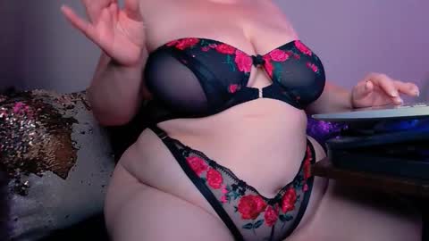 zinacorleone online show from November 24, 8:55 pm