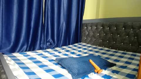 zoe online show from December 19, 5:54 am