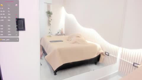 zoe_blunt_ online show from February 22, 12:28 pm