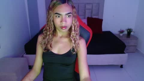 zoe_galli online show from October 3, 11:10 pm