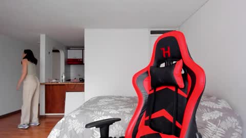 ZOE online show from December 16, 10:26 pm