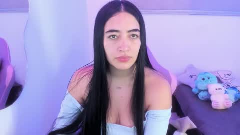 zoe_jones7 online show from February 17, 4:12 am