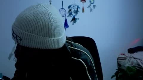 ZOE online show from April 2, 3:15 am