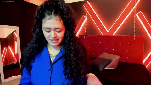 zoe  online show from July 5, 3:57 am