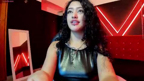 zoe  online show from July 18, 3:10 am