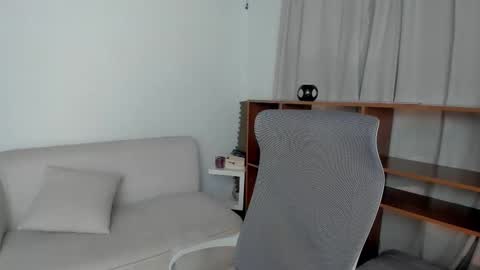 Zoe online show from February 4, 2:47 am