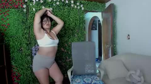 Zoe online show from November 7, 10:36 pm