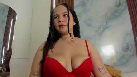 zoee online show from February 10, 3:09 am